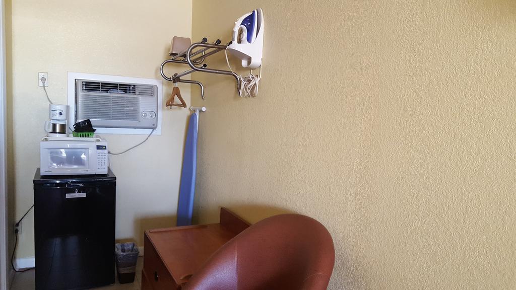 Choice Inn Clovis Bagian luar foto